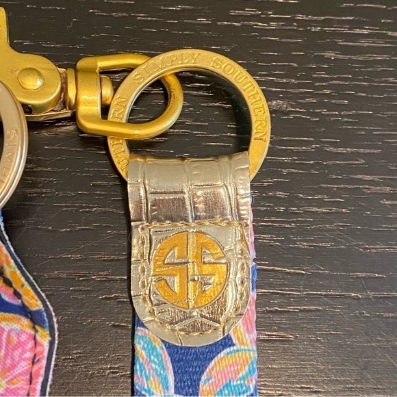 Simply Southern Key Fob Fruit design Key Chain Key Ring Sanitizer Holder - Picture 3 of 3